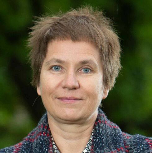 Das Foto zeigt Dr. Jessica Heesen, Leiterin des Forschungsschwerpunkts Medienethik und Informationstechnik am Internationalen Zentrum für Ethik in den Wissenschaften an der Universität Tübingen.